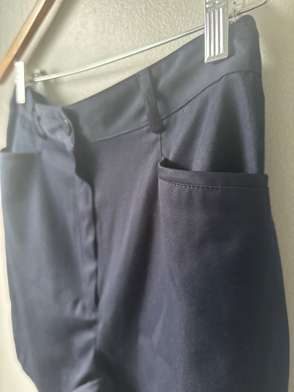 Bette & Court Navy golf shorts - Picture 5 of 6